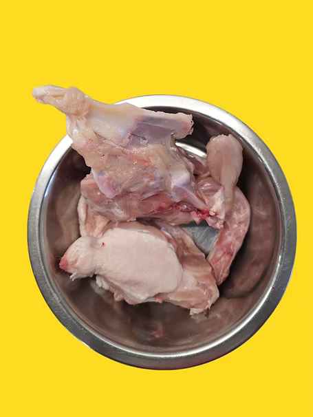 Northern Raw Feeds - Full Chicken Carcass
