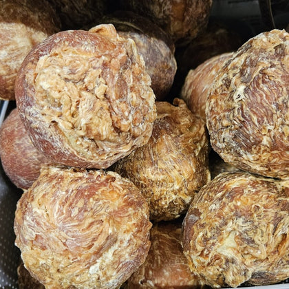 Better Natural Treats Chicken Wrapped Beef Skin Ball with Egg Yolk Centre – Single